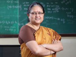 বাঙালি এই মহিলা বিরল কৃতিত্বের অধিকারী Meghpori