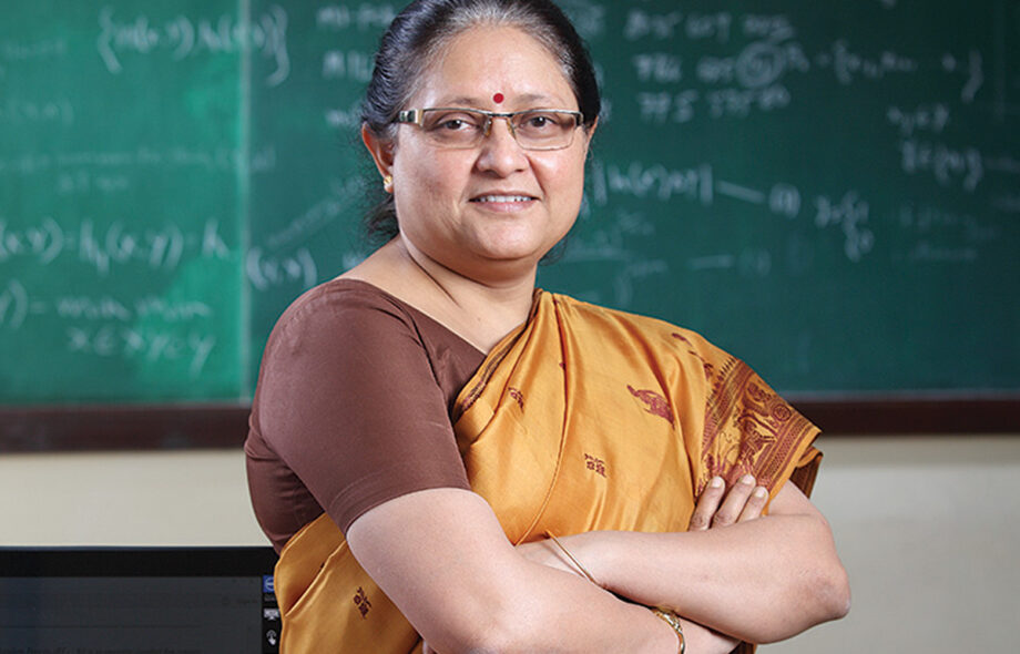 বাঙালি এই মহিলা বিরল কৃতিত্বের অধিকারী Meghpori